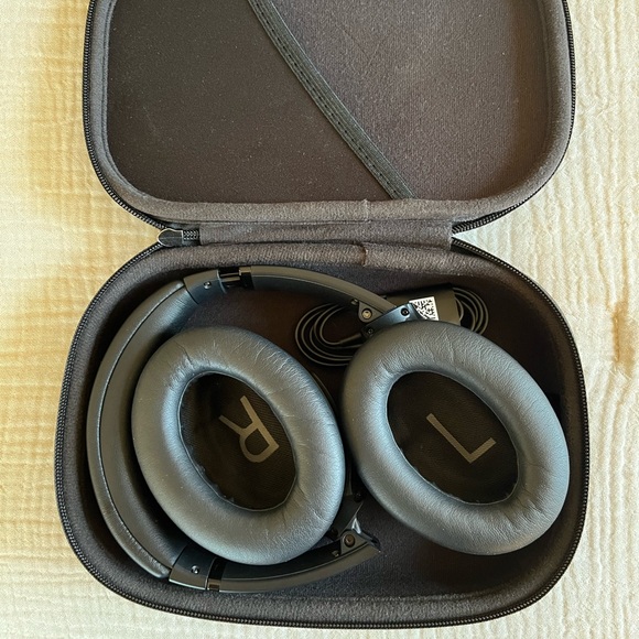 Bose Quiet Comfort - Picture 5 of 6